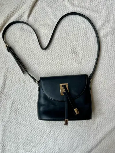 Cartera de cuero negra elegante - miniatura 1