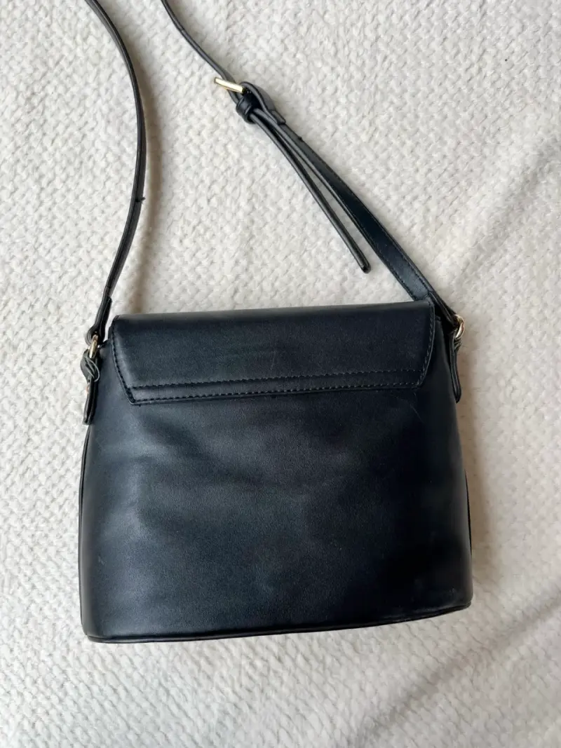 Cartera de cuero negra elegante - 4