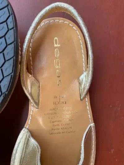 Sandalias doradas de cuero Degas para mujer - miniatura 3