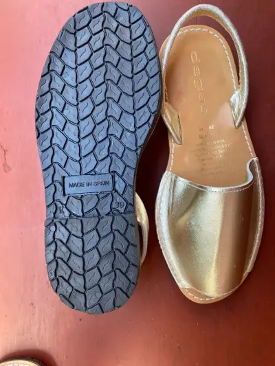 Sandalias doradas de cuero Degas para mujer - miniatura 5