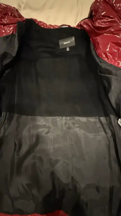 Chaqueta acolchada roja DKNY para mujer - miniatura 3