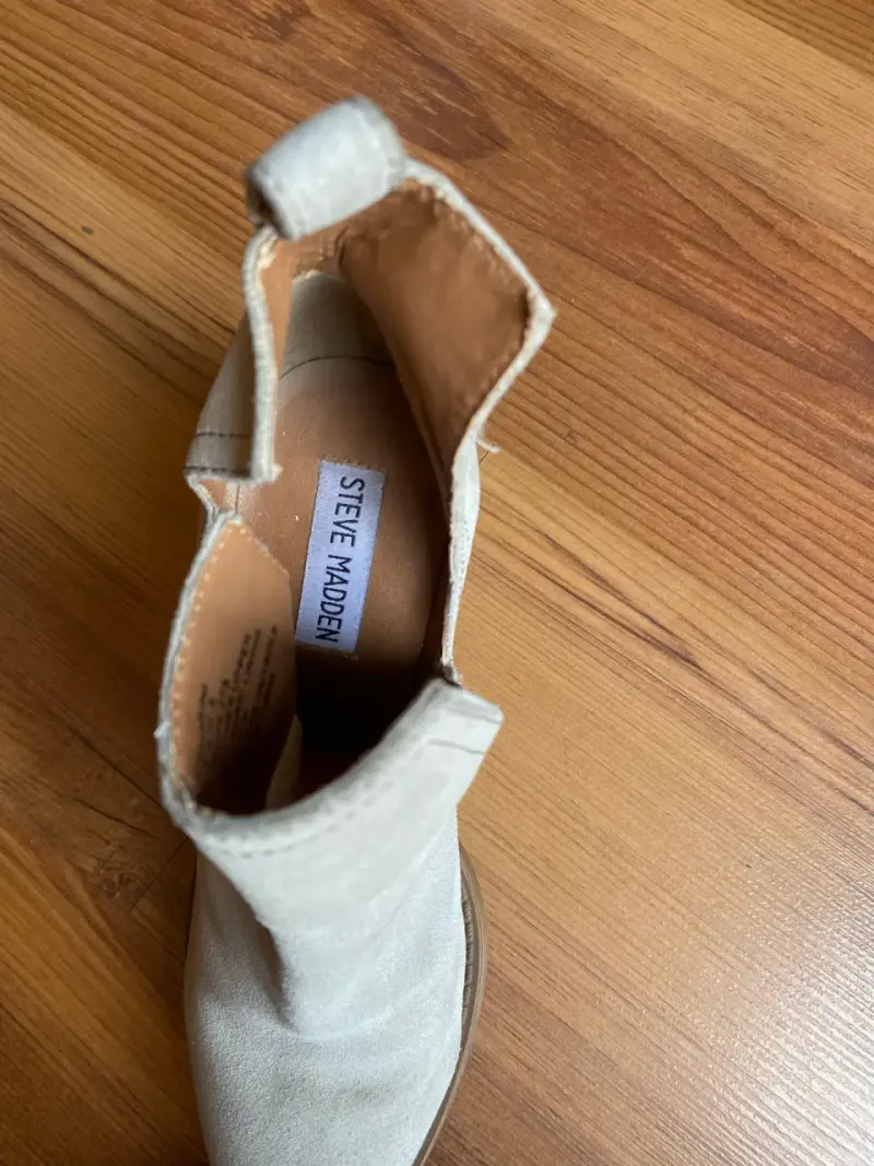 Botines de cuero beige con tacón alto - 3