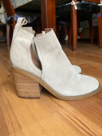 Botines de cuero beige con tacón alto - miniatura 4