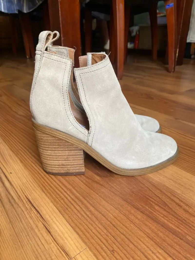 Botines de cuero beige con tacón alto - 6