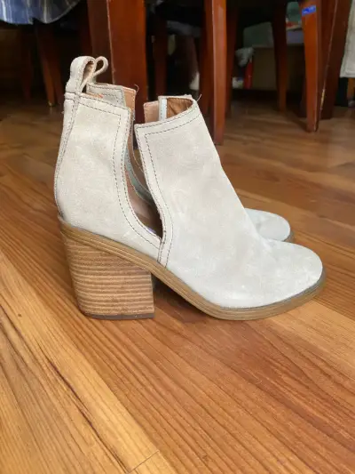 Botines de cuero beige con tacón alto - miniatura 6