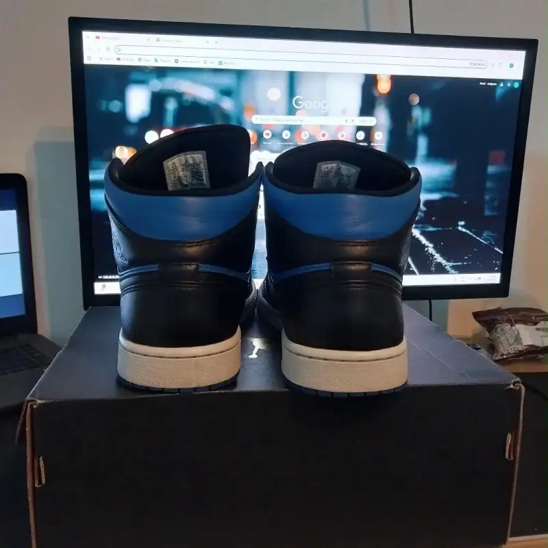 Zapatillas  negras y azules Air Jordan - 3