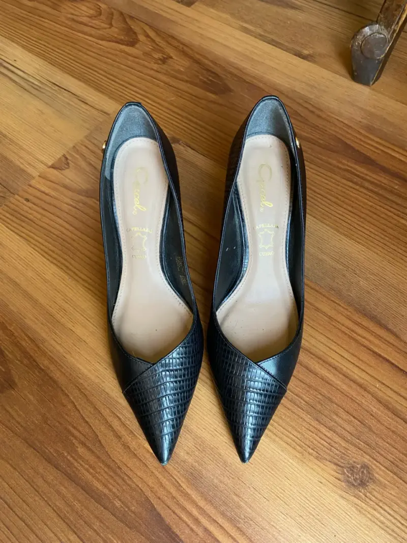 Zapatos de tacón alto negros de cuero elegante - 3