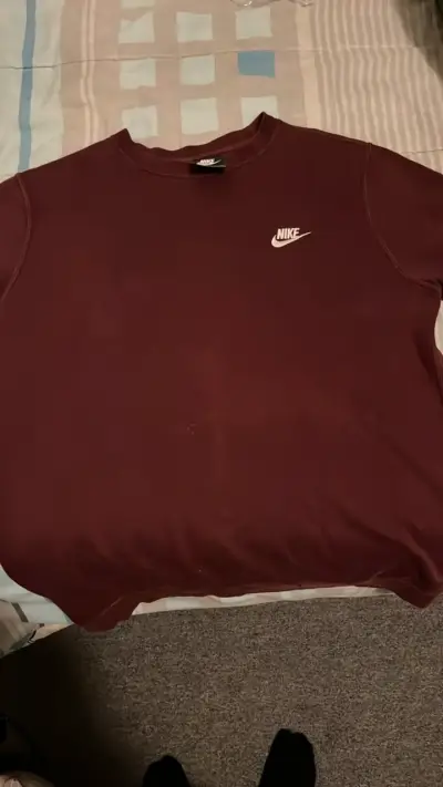 Polerón Nike Burdeo Unisex - miniatura 1