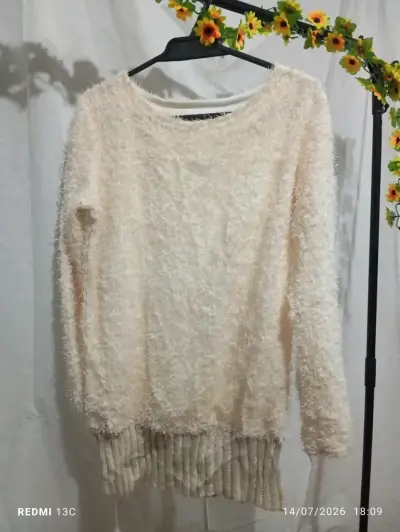 Conjunto de sweaters para mujer en varios estilos - miniatura 3