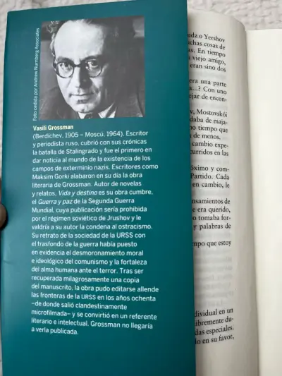 Libro 'Vida y Destino' de Vasili Grossman - miniatura 3