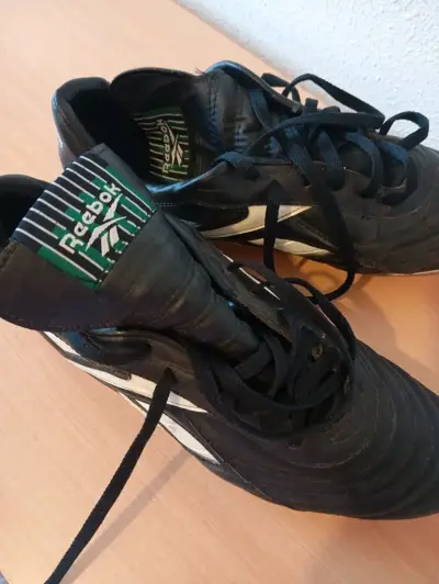 Botines de fútbol Reebok negros con tacos - miniatura 4