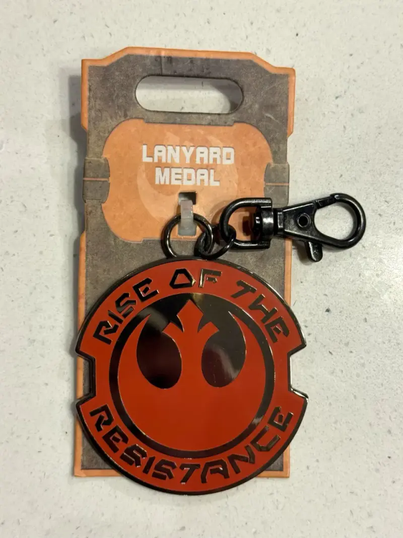 Star Wars Rise of the Resistance - 2