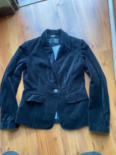 Blazer de terciopelo negro para mujer - miniatura 1
