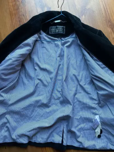 Blazer de terciopelo negro para mujer - miniatura 2
