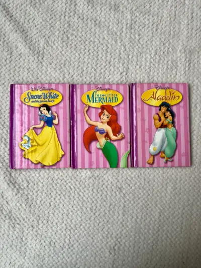 Set de libros Disney: Blancanieves, La Sirenita y Aladdín - miniatura 1