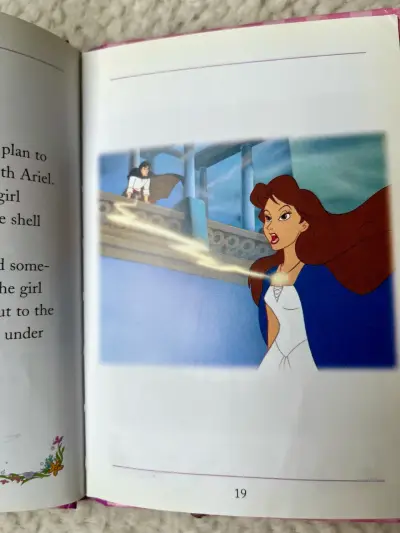 Set de libros Disney: Blancanieves, La Sirenita y Aladdín - miniatura 4