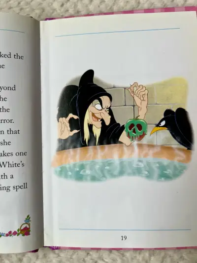Set de libros Disney: Blancanieves, La Sirenita y Aladdín - miniatura 5
