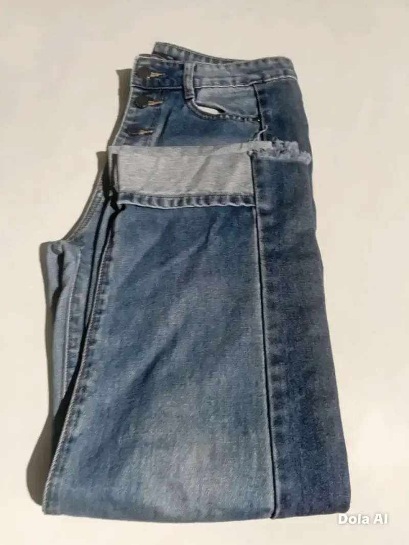 Jeans de mezclilla azul desgastados para niña - 3