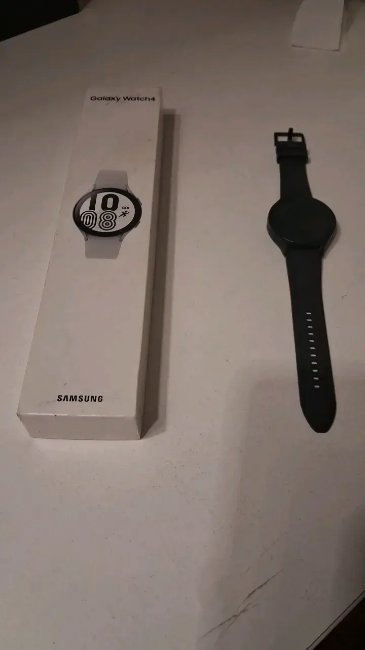 Samsung Galaxy Watch4 en buen estado - 2
