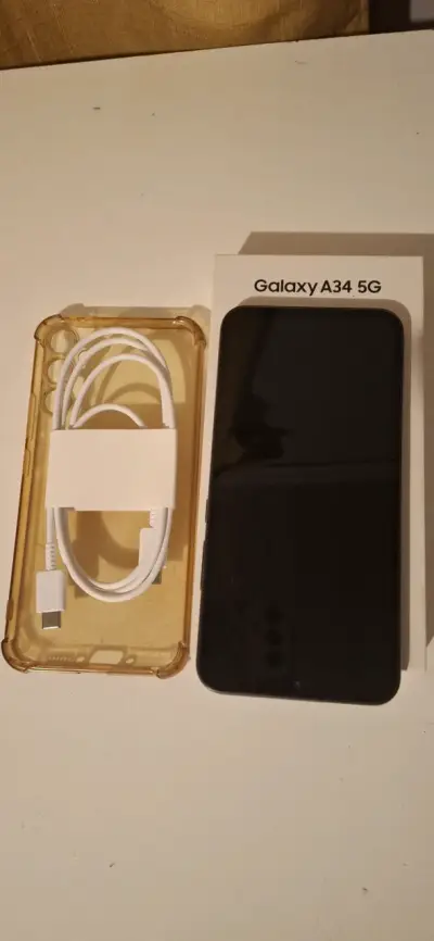 Smartphone Samsung Galaxy A34 5G con accesorios - miniatura 3