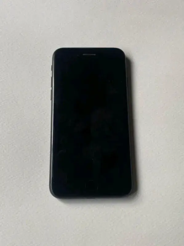 iPhone 7 - 3
