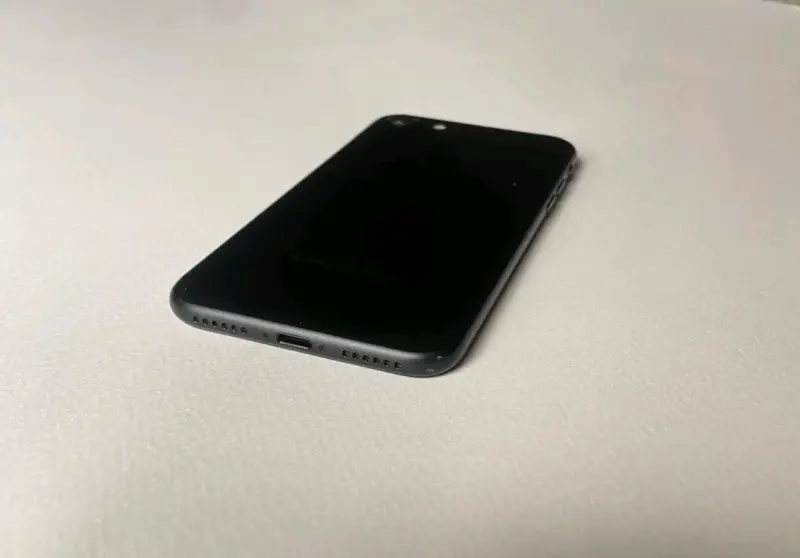 iPhone 7 - 4