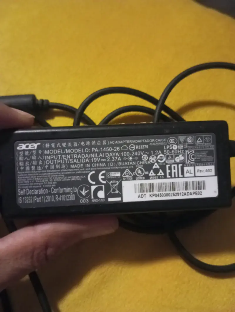 Cargador Acer 19V 2.37A 45W (No es punta Fina) - 2