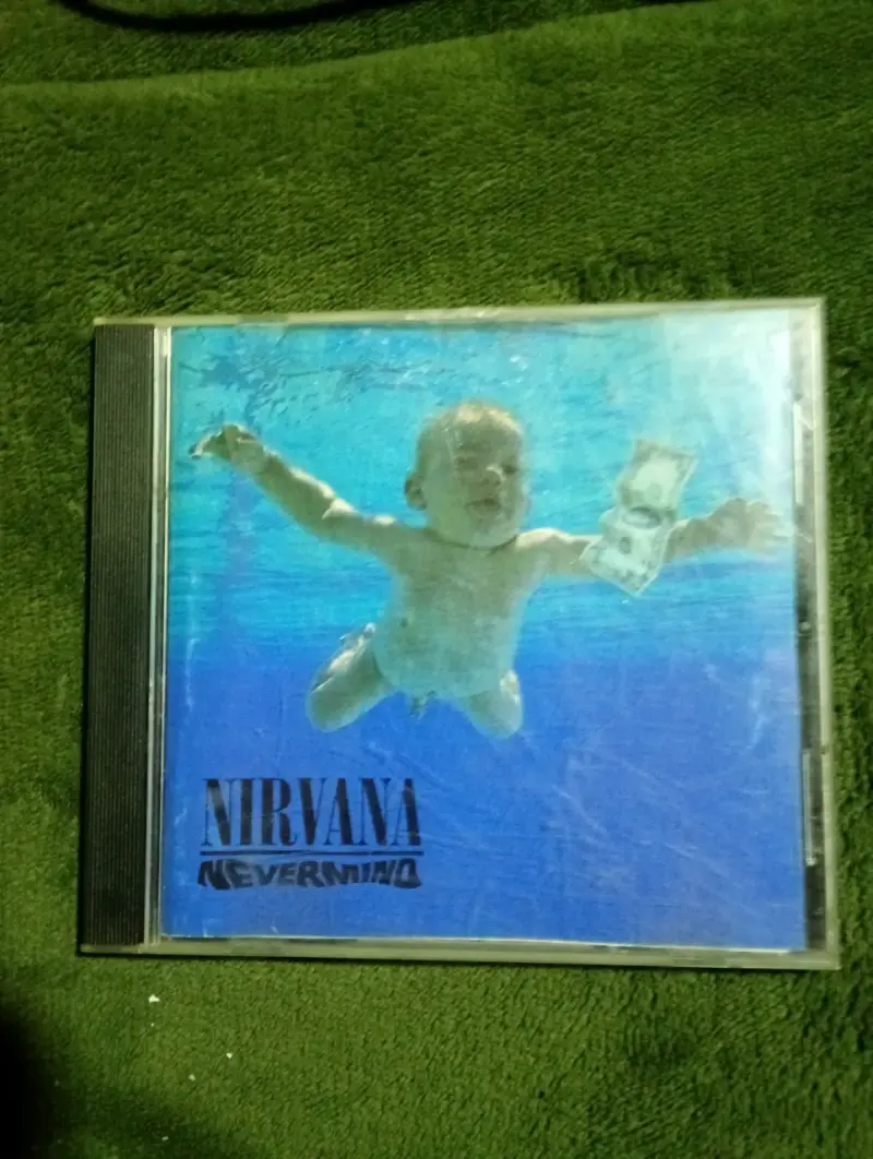 CD Nirvana Nevermind en buen estado - 1