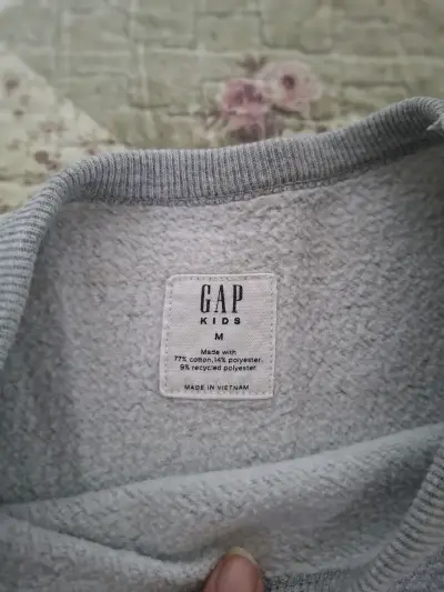 Polerón gris GAP Kids para niños - miniatura 3