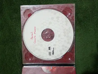 CD Panal de Camila Moreno en buen estado - miniatura 2