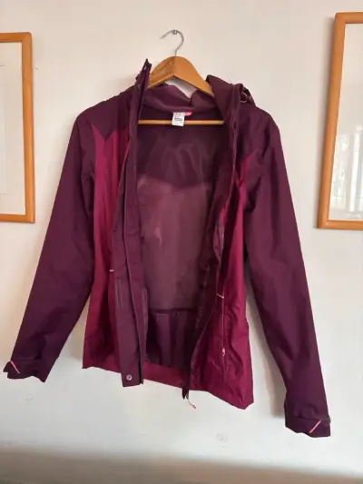 Chaqueta Impermeable Mujer Quechua Burdeos - miniatura 2