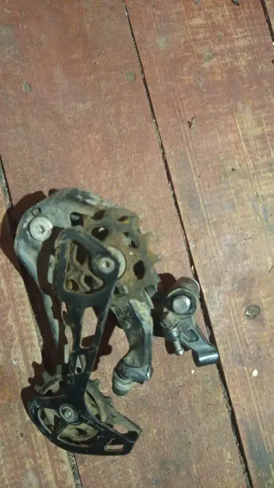 Desviador trasero Shimano Deore para bicicleta - miniatura 4