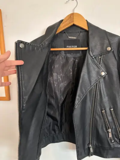 Chaqueta de cuero sintético negra Foster - miniatura 4