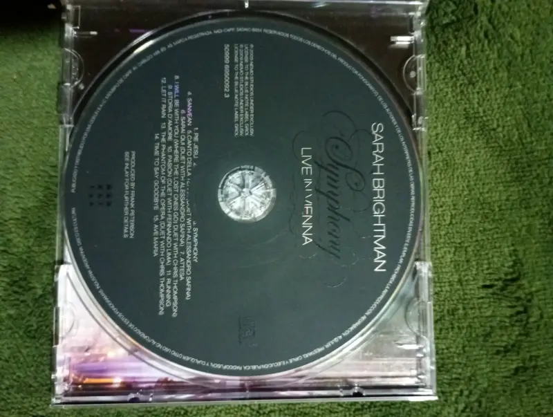 CD Symphony Live in Vienna de Sarah Brightman - 2