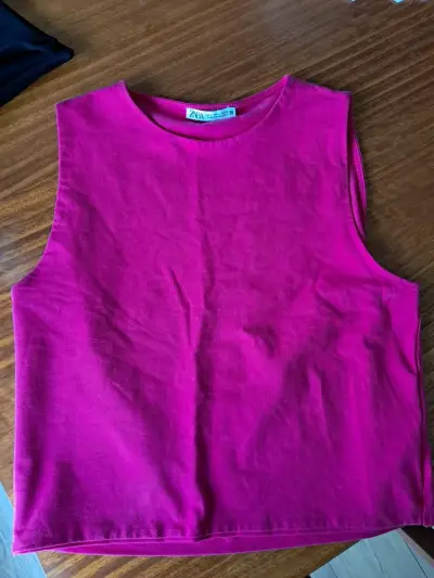 Blusa negra sin mangas Zara talla L - miniatura 3