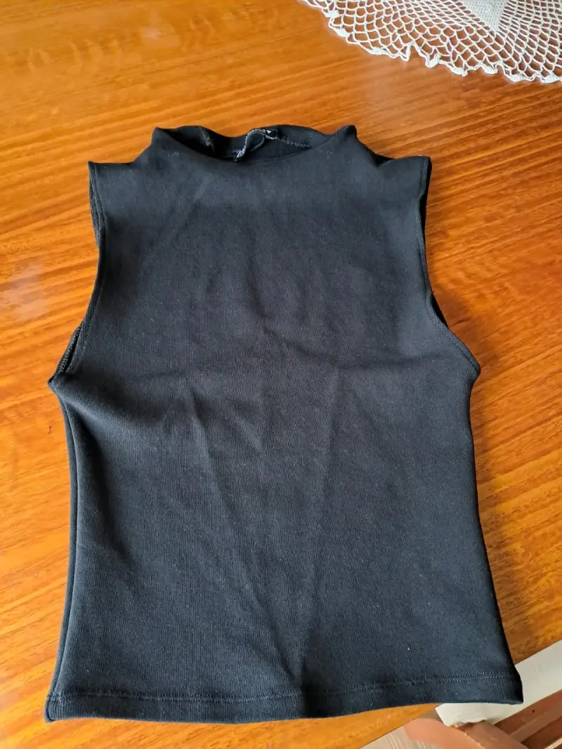 Blusa negra sin mangas Zara talla L - 5