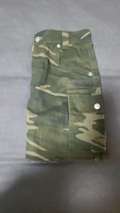 Falda camuflada Topshop talla 34 - miniatura 4