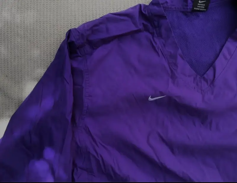 Cortavientos Nike morado para hombre - 2