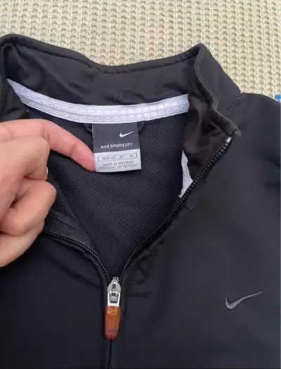 Chaqueta deportiva negra Nike Sphere Dry - miniatura 4
