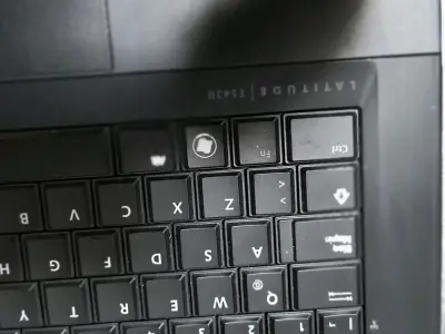 Laptop Dell Latitude E5430 Intel Core i5 - miniatura 2