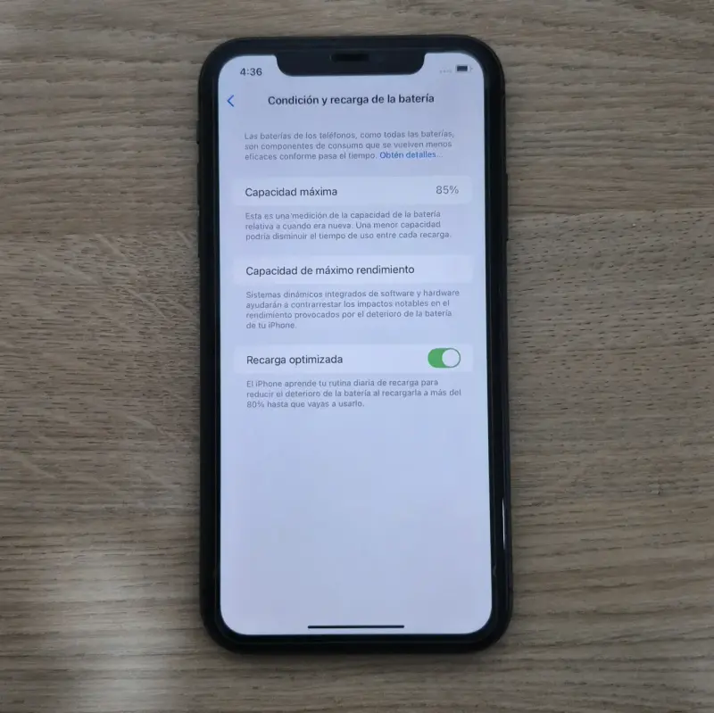 iPhone 11 64GB y 85% de bateria - 3