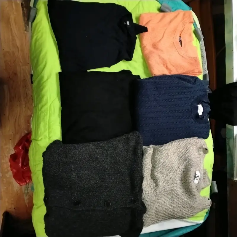 Lote de ropa variada para hombre y mujer - 6