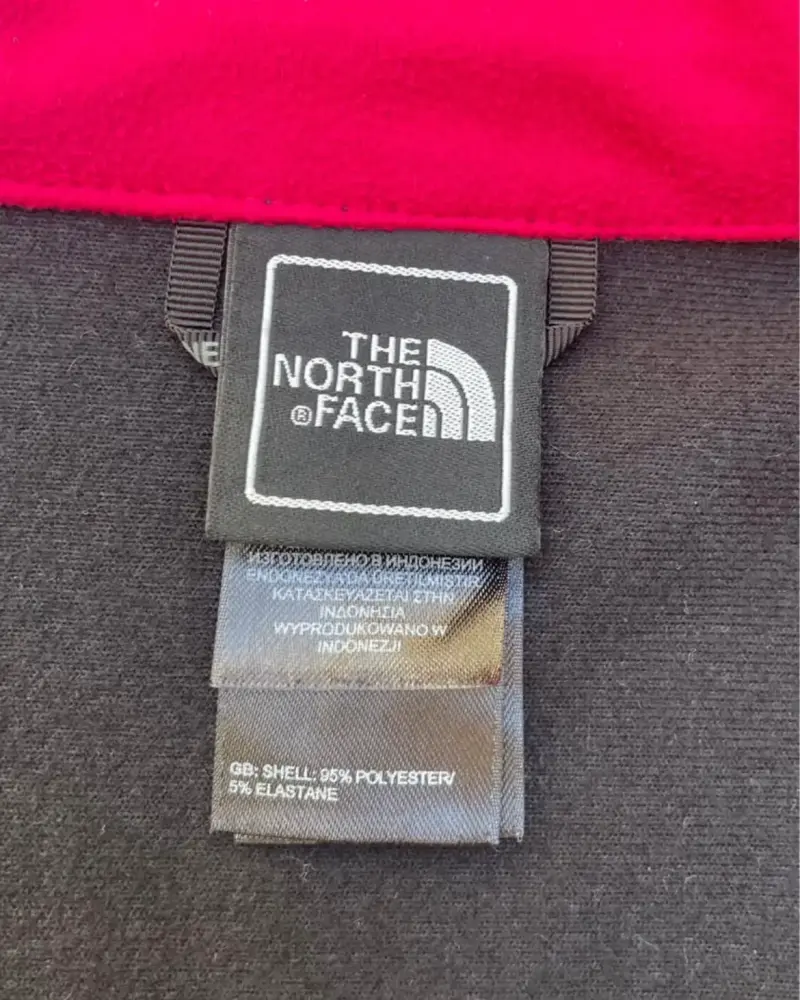 Chaqueta The North Face negra con detalles rosados - 5