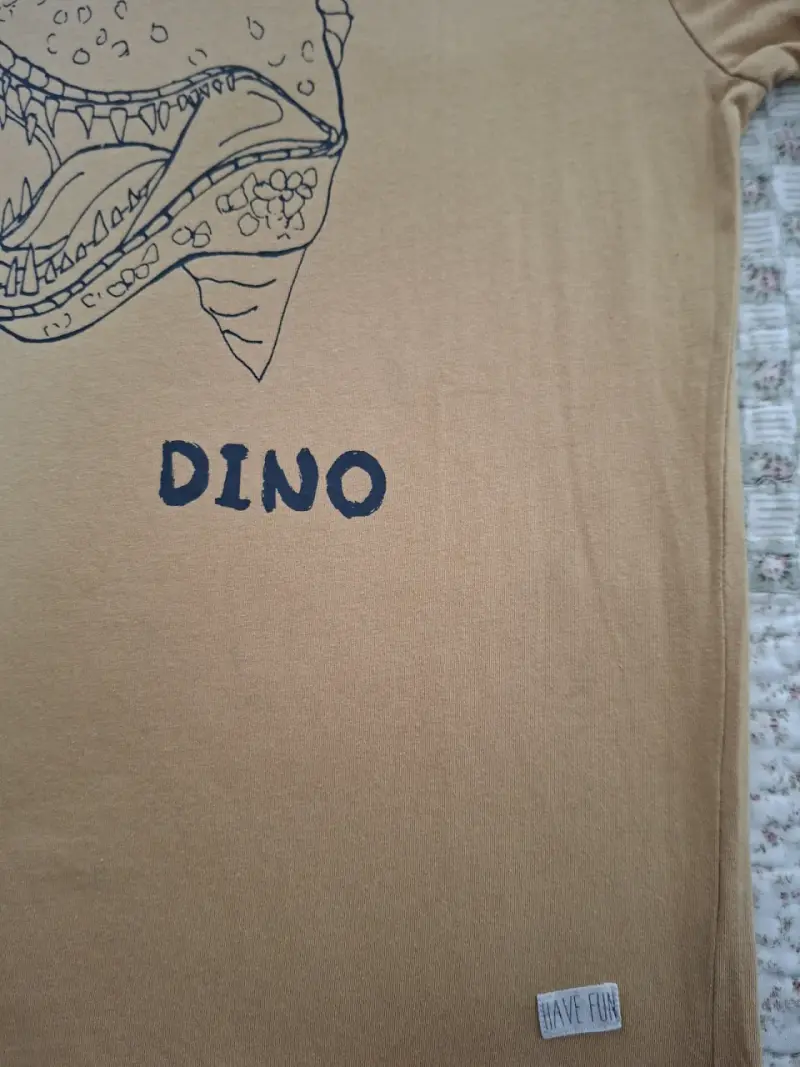 Polera manga larga niño con diseño de dinosaurio - 3