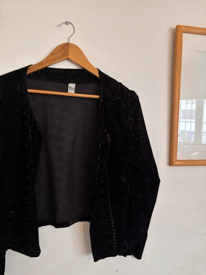 Chaqueta de terciopelo negra Angela Marinne - 4