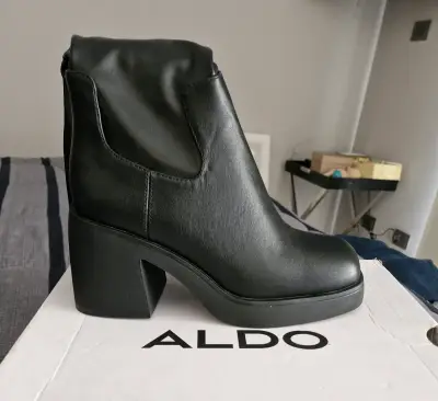 Botas negras de cuero Aldo con tacón - miniatura 2