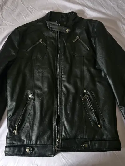Chaqueta de cuero negra para hombre - miniatura 2