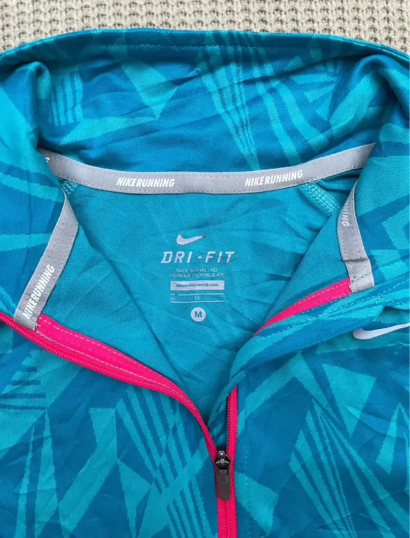 Polera deportiva Nike Element azul para mujer - 5