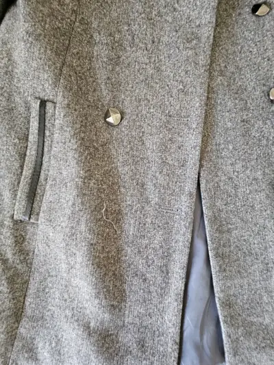Abrigo gris para mujer - miniatura 2