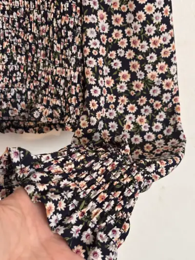 Blusa de flores manga larga Amelia - miniatura 3